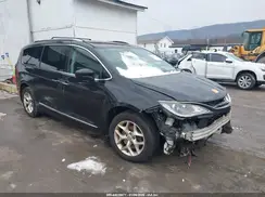 2C4RC1EG0HR669333 2017 CHRYSLER PACIFICA