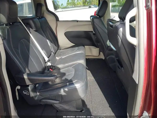 2C4RC1EG0HR684074 2017 CHRYSLER PACIFICA - Image 8