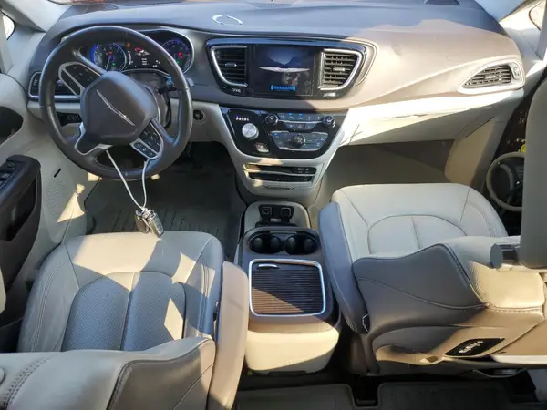 2C4RC1EG0HR720796 2017 CHRYSLER PACIFICA - Image 8