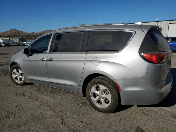 2C4RC1EG0HR727473 2017 CHRYSLER PACIFICA - Image 2