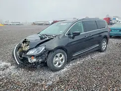 2C4RC1EG0HR735010 2017 CHRYSLER PACIFICA
