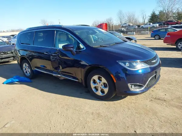 2C4RC1EG0HR752616 2017 CHRYSLER PACIFICA - Image 1