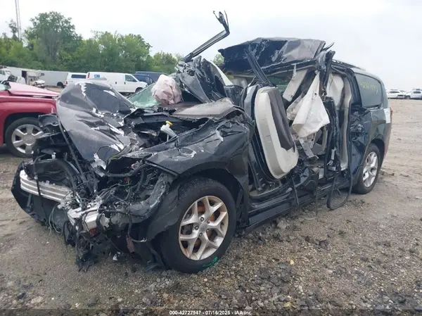 2C4RC1EG0HR752728 2017 CHRYSLER PACIFICA - Image 2