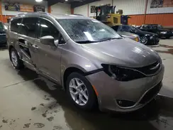 2C4RC1EG0HR754303 2017 CHRYSLER PACIFICA