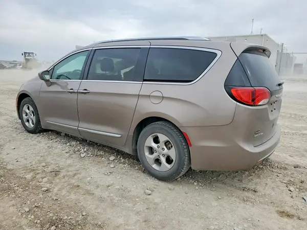 2C4RC1EG0HR764121 2017 CHRYSLER PACIFICA - Image 2
