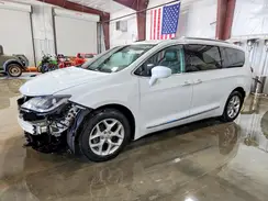 2C4RC1EG0HR788547 2017 CHRYSLER PACIFICA