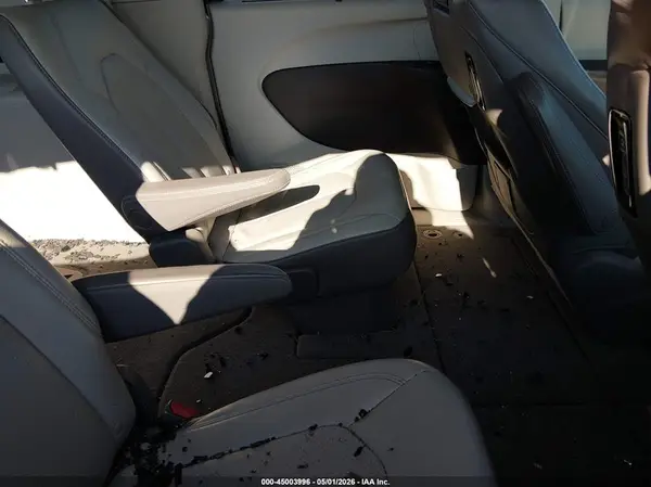 2C4RC1EG0HR804312 2017 CHRYSLER PACIFICA - Image 8