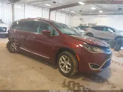 2C4RC1EG0HR810823 2017 CHRYSLER PACIFICA