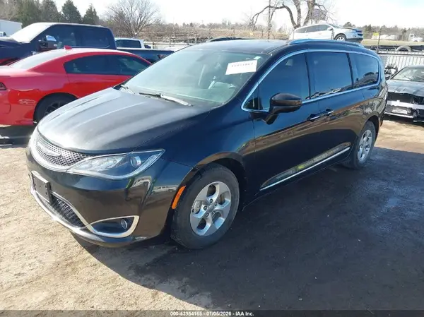 2C4RC1EG0HR821675 2017 CHRYSLER PACIFICA - Image 2
