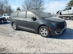2C4RC1EG0HR821918 2017 CHRYSLER PACIFICA