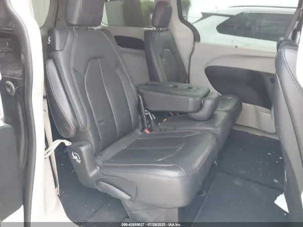 2C4RC1EG0HR836872 2017 CHRYSLER PACIFICA - Image 8