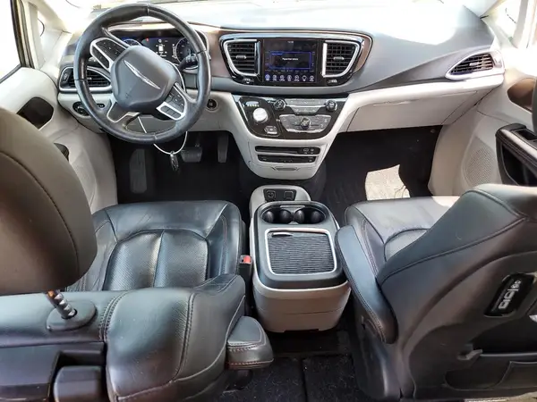 2C4RC1EG0HR850951 2017 CHRYSLER PACIFICA - Image 8