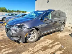 2C4RC1EG0HR851145 2017 CHRYSLER PACIFICA