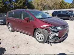 2C4RC1EG0JR108250 2018 CHRYSLER PACIFICA