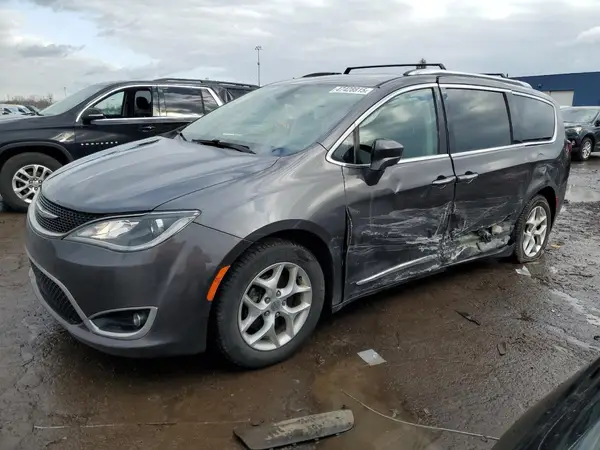 2C4RC1EG0JR121760 2018 CHRYSLER PACIFICA - Image 1
