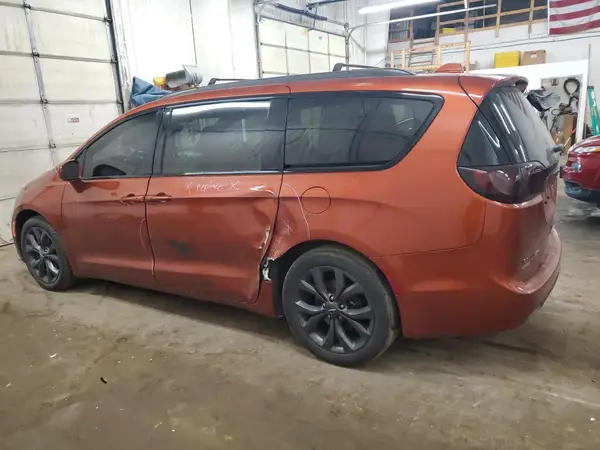 2C4RC1EG0JR168206 2018 CHRYSLER PACIFICA - Image 2