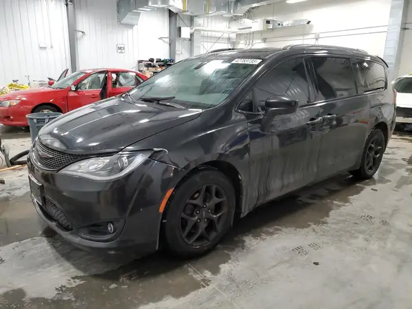 2C4RC1EG0JR195096 2018 CHRYSLER PACIFICA - Image 1