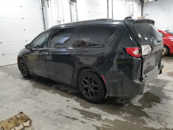 2C4RC1EG0JR195096 2018 CHRYSLER PACIFICA - Image 2