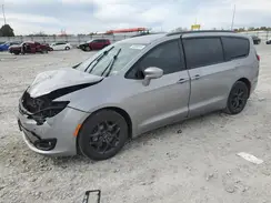 2C4RC1EG0JR197463 2018 CHRYSLER PACIFICA