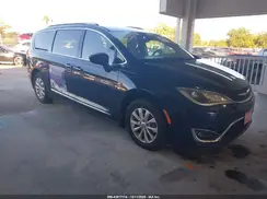 2C4RC1EG0JR226816 2018 CHRYSLER PACIFICA