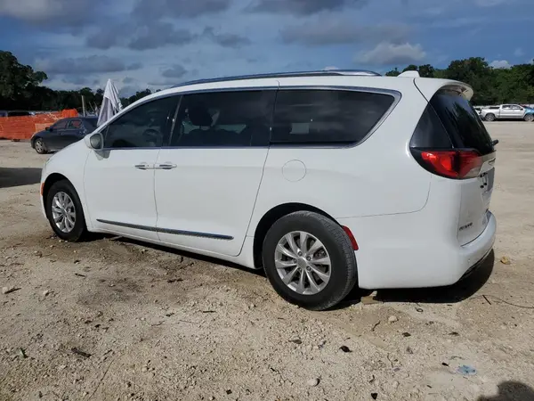 2C4RC1EG0JR228887 2018 CHRYSLER PACIFICA - Image 2