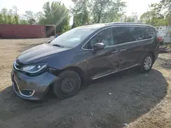 2C4RC1EG0JR235905 2018 CHRYSLER PACIFICA