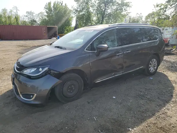 2C4RC1EG0JR235905 2018 CHRYSLER PACIFICA - Image 1