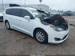 2C4RC1EG0JR315642 2018 CHRYSLER PACIFICA