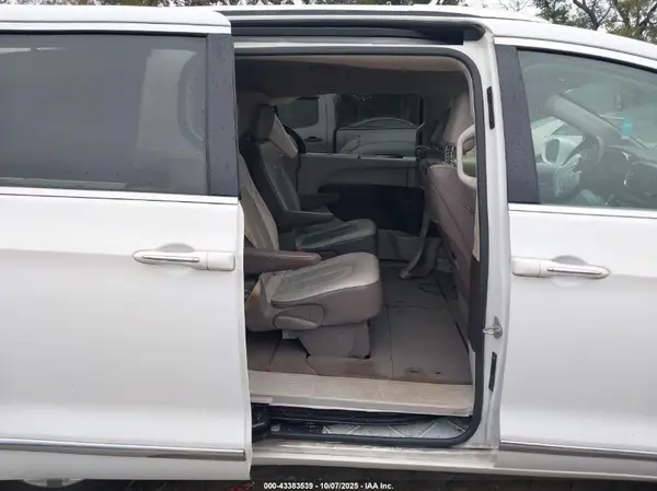 2C4RC1EG0JR316399 2018 CHRYSLER PACIFICA - Image 8