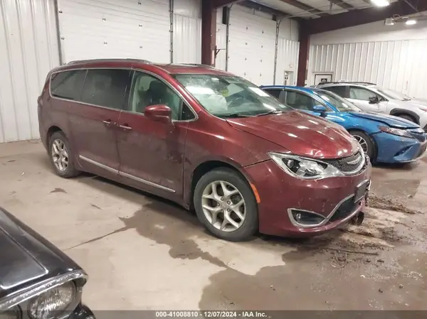2C4RC1EG0JR330237 2018 CHRYSLER PACIFICA - Image 1