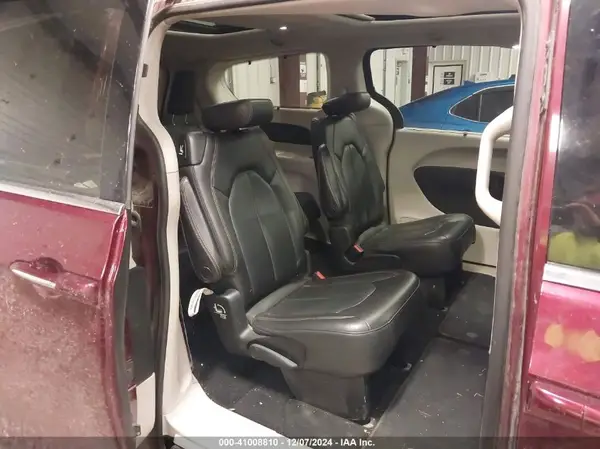 2C4RC1EG0JR330237 2018 CHRYSLER PACIFICA - Image 8