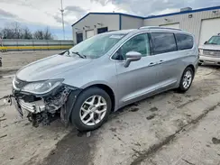2C4RC1EG0JR330299 2018 CHRYSLER PACIFICA
