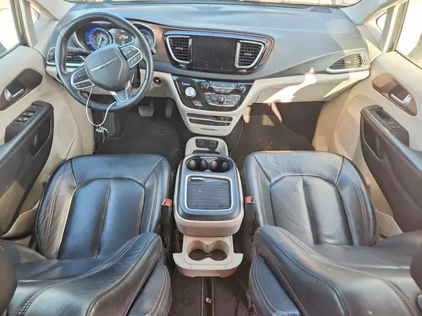 2C4RC1EG0JR330304 2018 CHRYSLER PACIFICA - Image 8
