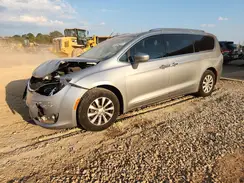 2C4RC1EG0JR330321 2018 CHRYSLER PACIFICA