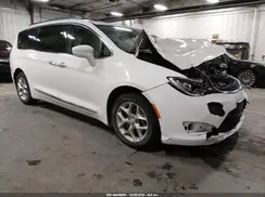 2C4RC1EG0JR351251 2018 CHRYSLER PACIFICA