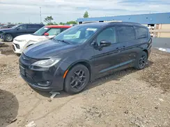 2C4RC1EG0JR351752 2018 CHRYSLER PACIFICA