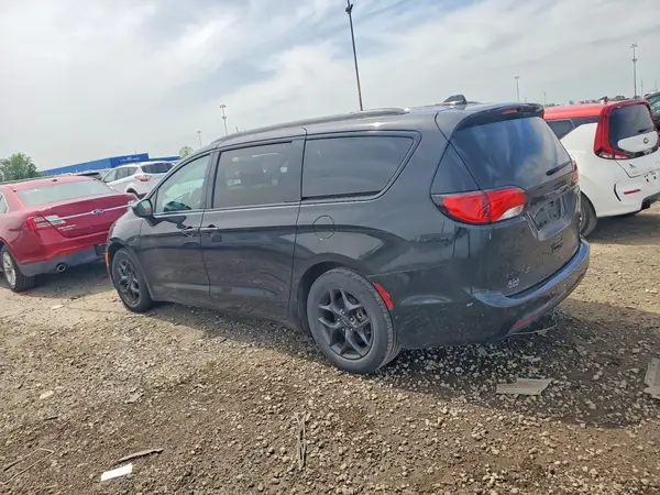 2C4RC1EG0JR351752 2018 CHRYSLER PACIFICA - Image 2