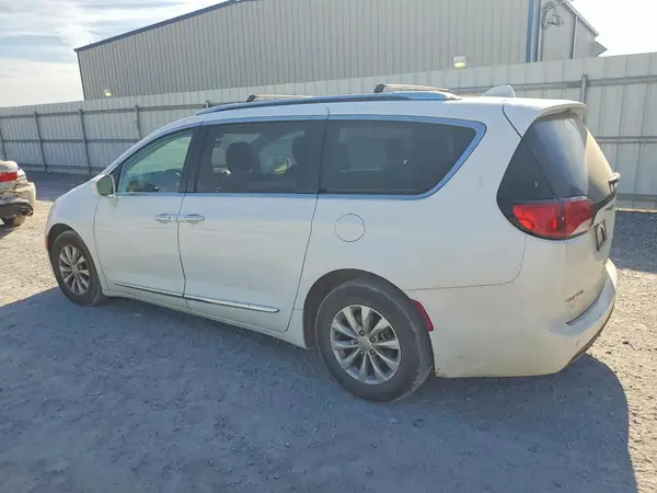 2C4RC1EG0JR355011 2018 CHRYSLER PACIFICA - Image 2