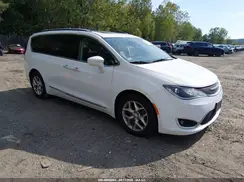2C4RC1EG0KR548924 2019 CHRYSLER PACIFICA
