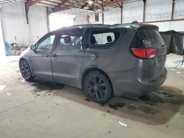 2C4RC1EG0KR628143 2019 CHRYSLER PACIFICA - Image 2