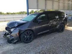 2C4RC1EG0KR666827 2019 CHRYSLER PACIFICA