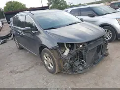 2C4RC1EG1HR505556 2017 CHRYSLER PACIFICA
