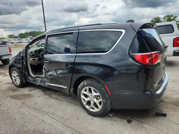 2C4RC1EG1HR507694 2017 CHRYSLER PACIFICA - Image 2