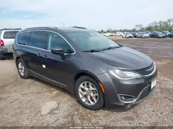 2C4RC1EG1HR541795 2017 CHRYSLER PACIFICA