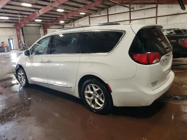2C4RC1EG1HR541988 2017 CHRYSLER PACIFICA - Image 2