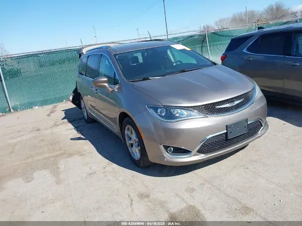 2C4RC1EG1HR566115 2017 CHRYSLER PACIFICA - Image 1