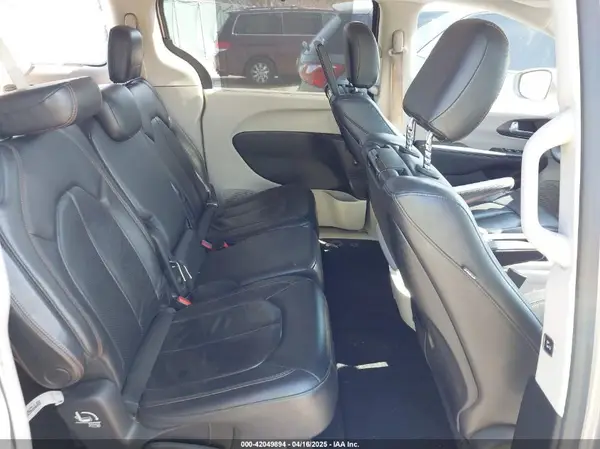 2C4RC1EG1HR566115 2017 CHRYSLER PACIFICA - Image 8