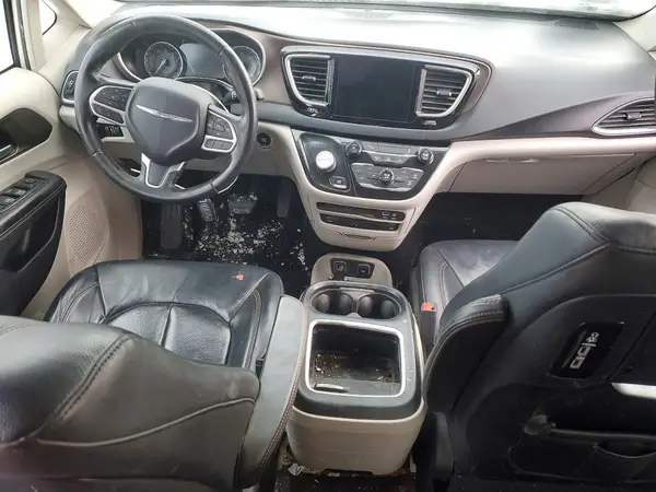 2C4RC1EG1HR570388 2017 CHRYSLER PACIFICA - Image 8