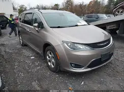 2C4RC1EG1HR572612 2017 CHRYSLER PACIFICA