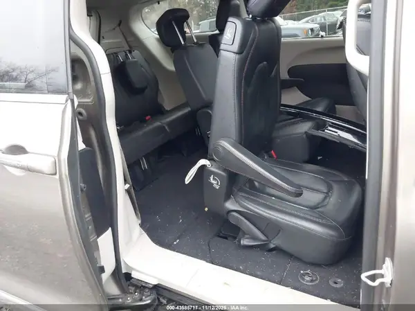 2C4RC1EG1HR572612 2017 CHRYSLER PACIFICA - Image 8